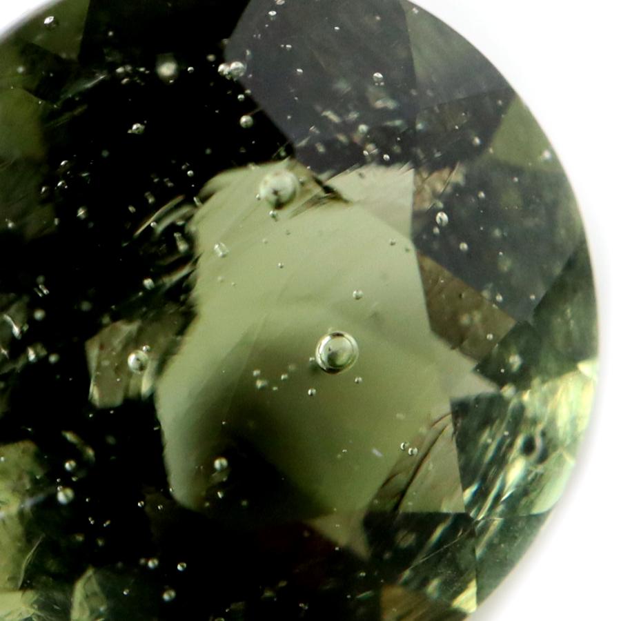 モルダバイト ルース 0.6ct ラウンドカット チェコ産 宝石質 裸 モルダバイト ルース 0.6ct ラウンドカット チェコ産 宝石質 裸
