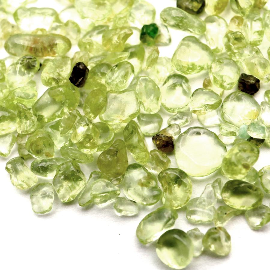 100★数量限定★太陽の石【100gハイクォリティ小粒ペリドットさざれ】❤️ 100☆数量限定☆太陽の石【100gハイクォリティ小粒ペリドット