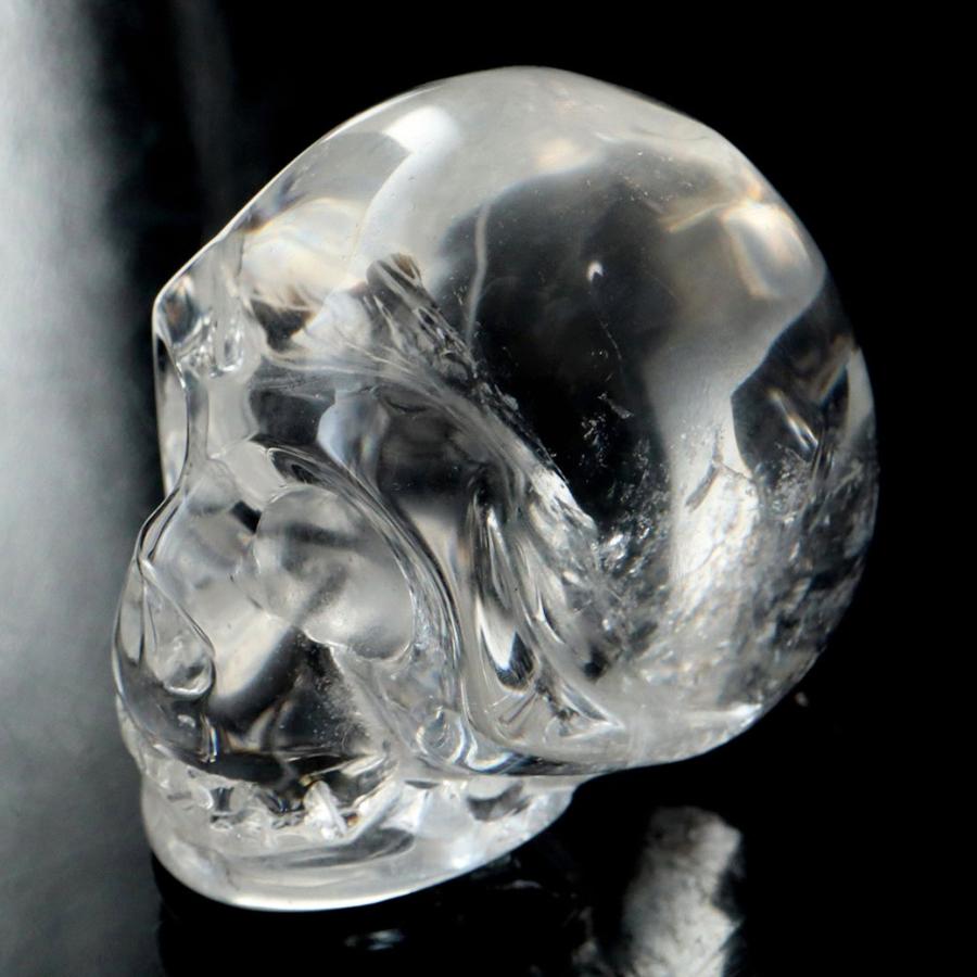 高品質✨水晶スカル　虹入り　骸骨　置物 GOLD STONE クリスタル スカル 天然水晶 虹入り 骸骨 置物