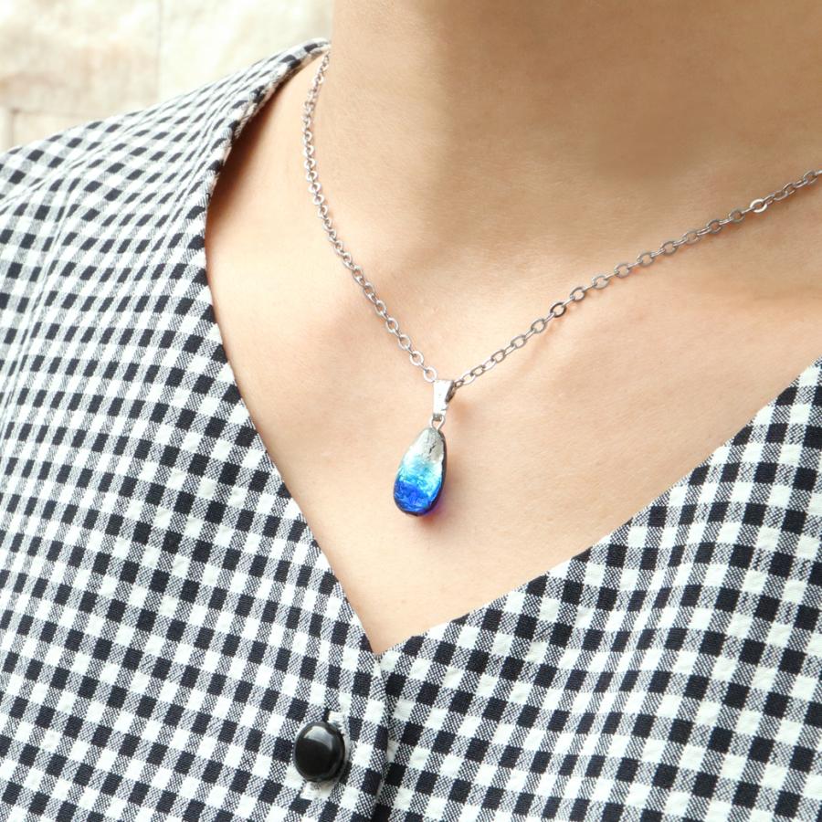 ヨナグニブルーホタルガラス×素彫り水晶龍 楽天市場】ヨナグニブルー ホタルガラス ブレスレット 12mm 光る