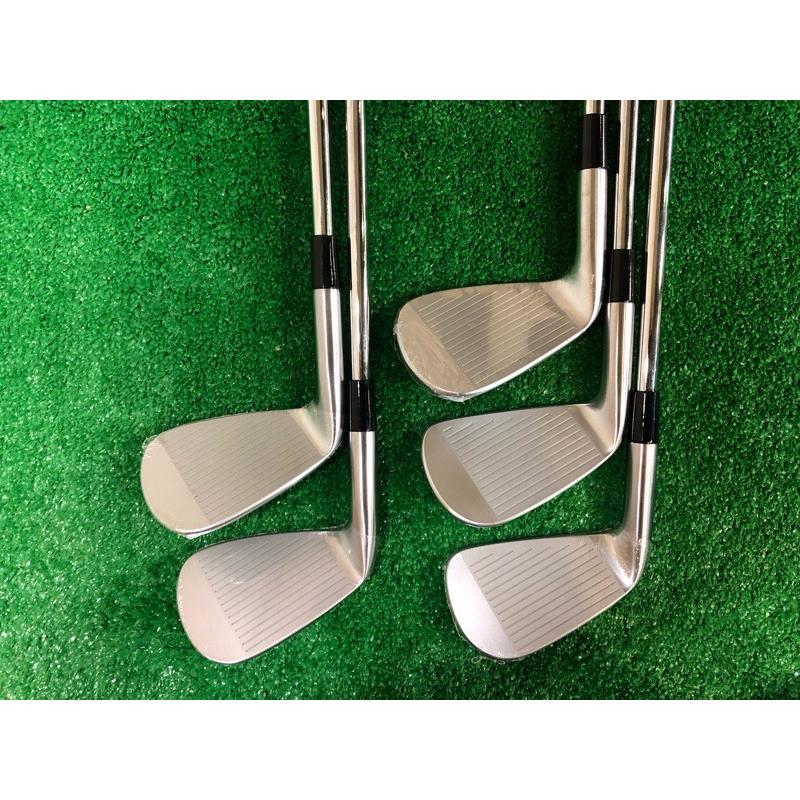 美品 テーラーメイド P7CB 5〜PW モーダス3ツアー105 S 日本正規品 TaylorMade ☆SALE☆美品☆テーラーメイド P-7CB (2024
