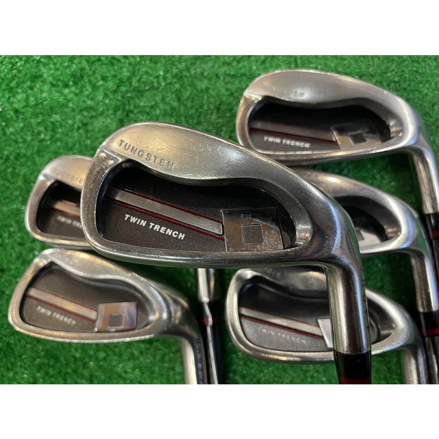 ★オノフ AKA アカ　アイアン６本セット AKA オノフアイアン 赤 6I〜P,A 6本セット アッタス FF 75 (R) onoff