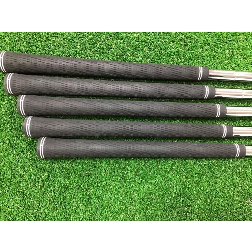 牛島若利　トランプ　50枚 Amazon.co.jp: ハイキュー展 トランプ 牛島若利 白布賢二郎 瀬見