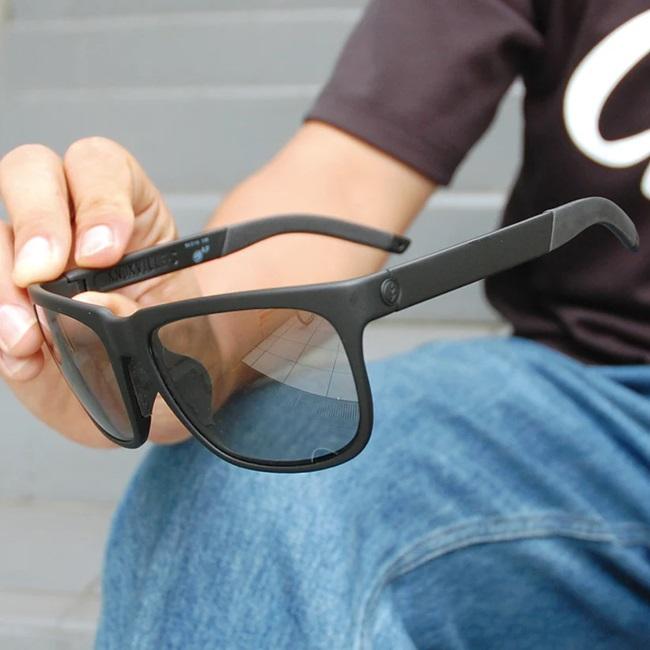 ELECTRIC（エレクトリック） 日本限定モデル 偏光サングラス ELECTRIC