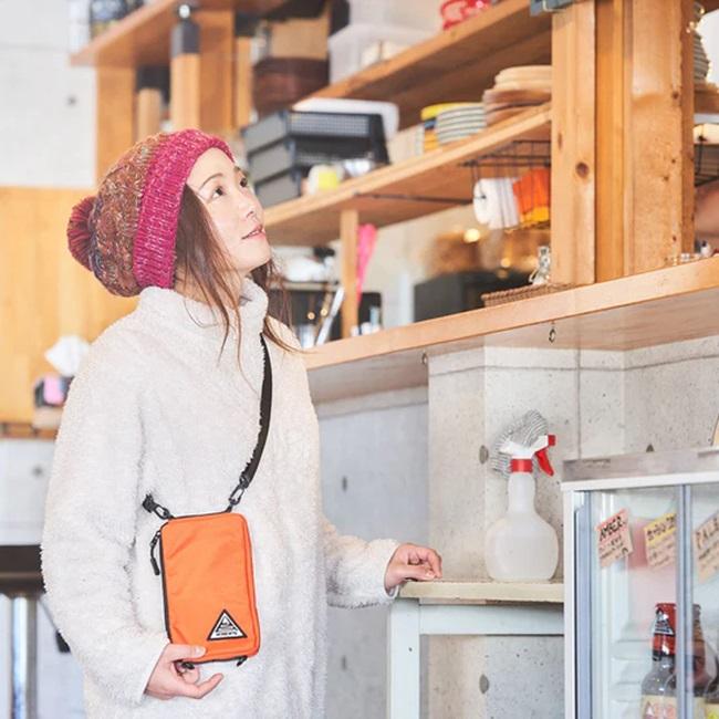 スマホバッグ HOME MOUNTAIN Utility Phone Sling 財布 携帯ケース 撥 