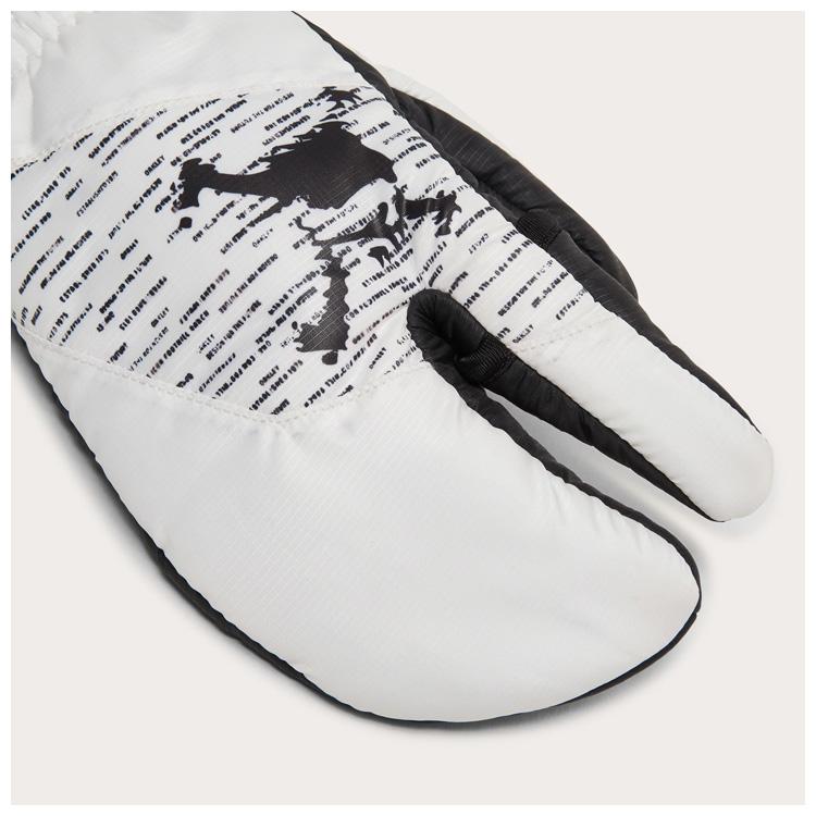 オークリー　M ゴルフ　防寒　美品 OAKLEY（オークリー） 防寒手袋 スカル ミトン 18.0 FW FOS901844