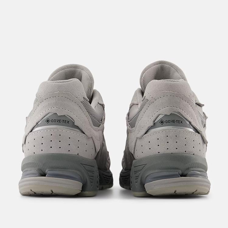 New Balance（ニューバランス） NewBalance 2002 Decon Gore-Tex