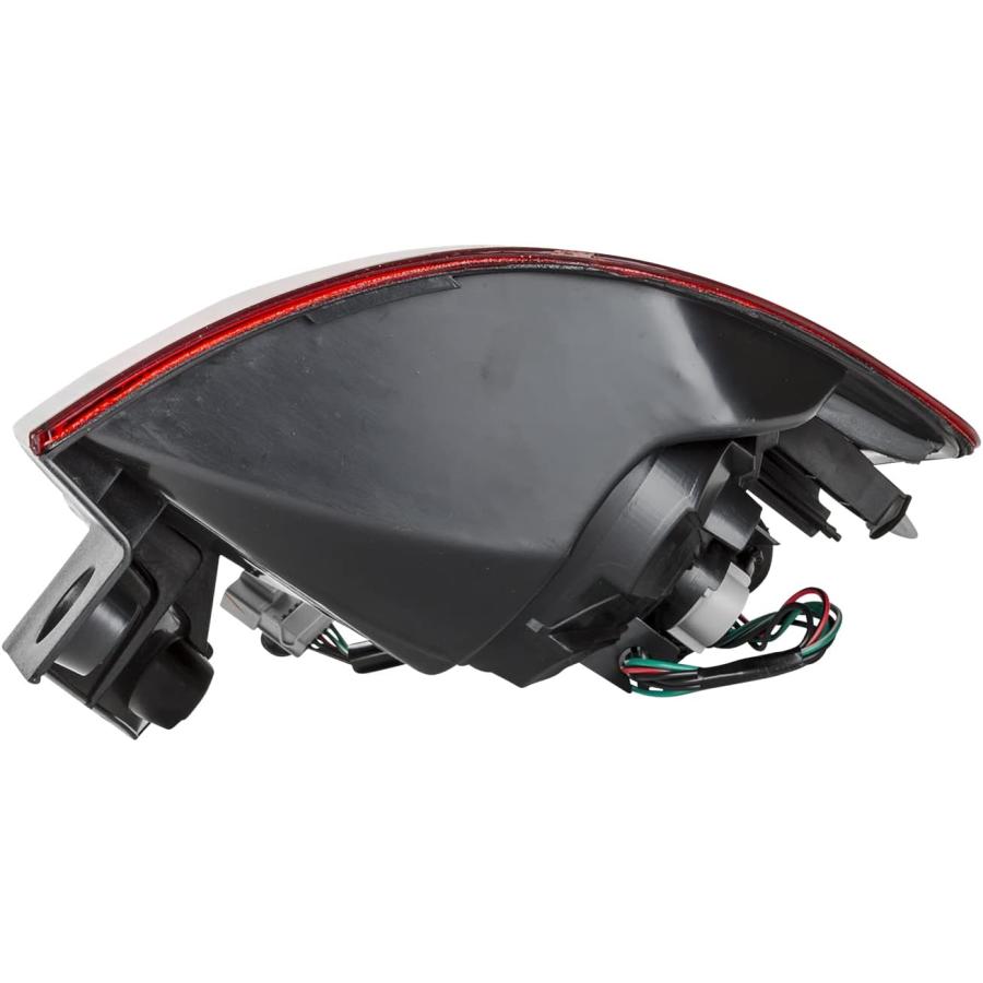 【並行輸入品】TYC 11-5905-00 ホンダエレメント 助手席側交換用テールライトアセンブリの画像