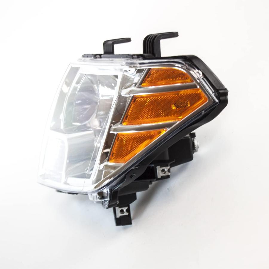 【並行輸入品】TYC 20-9080-00 交換用運転席側ヘッドランプ 日産フロンティア用 20-9080-00の画像