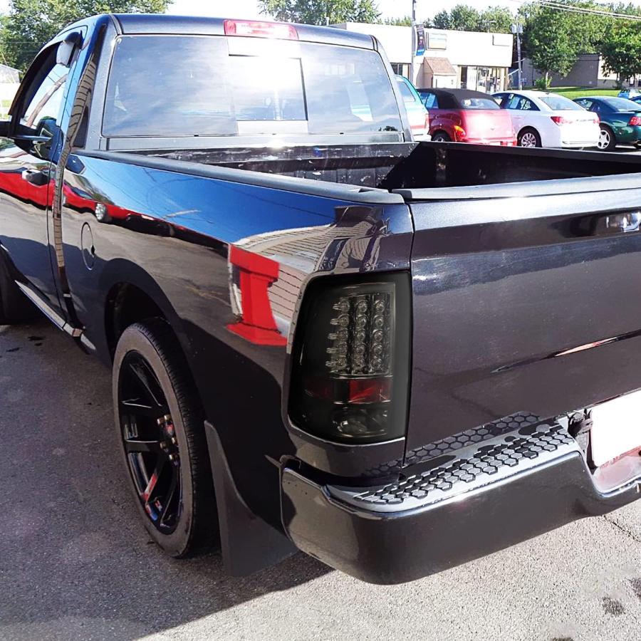 【並行輸入品】Spec-D チューニングスモークレンズ LEDテールライト 2009-2018 Dodge Ram 1500 2019-22 Dodg_1