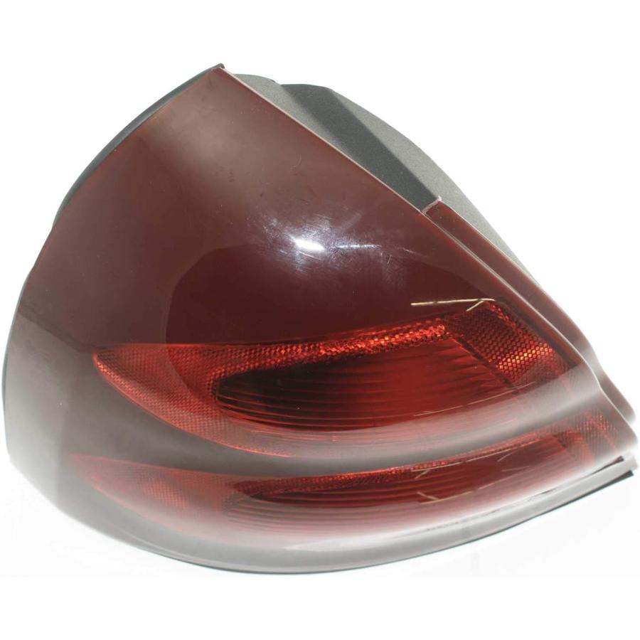 【並行輸入品】Evan-Fischer Tail Light Assembly Compatible with 2004-2008 Pontiac Gの画像