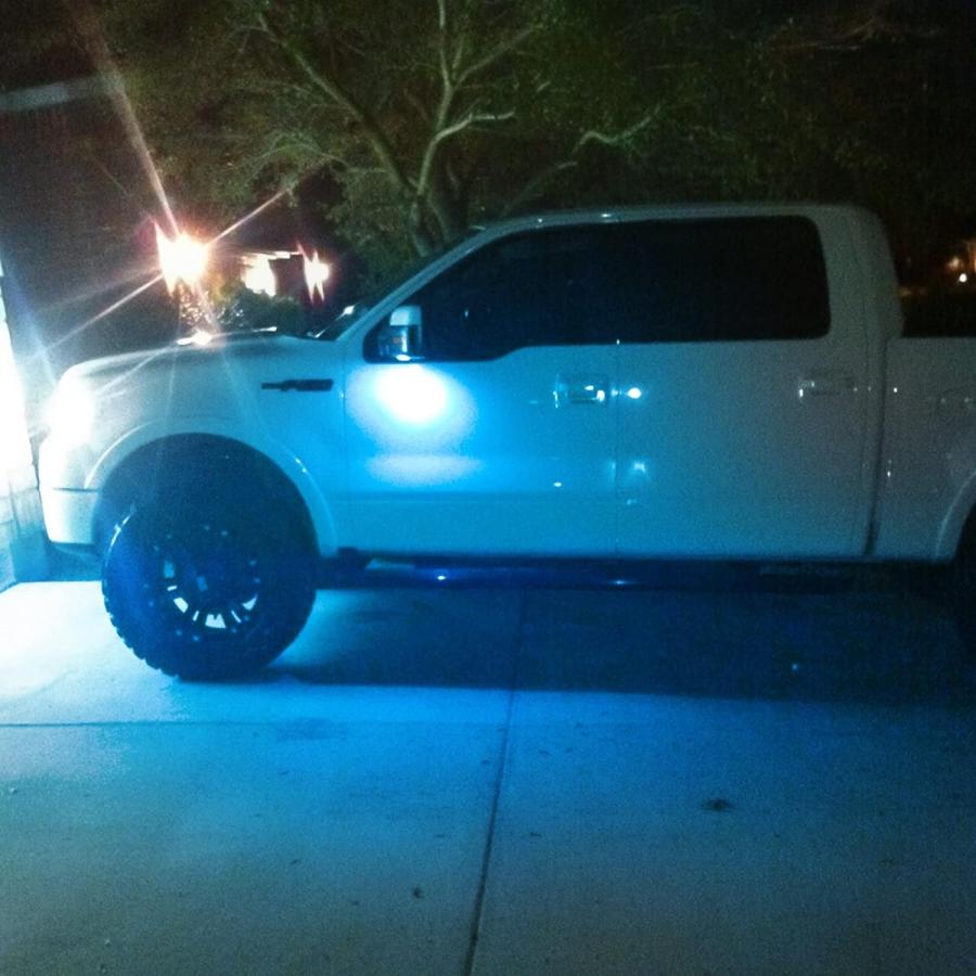 【並行輸入品】Xotic Tech スモークレンズ サイドミラー 水たまりライト LEDランプ OE交換用 Dodge RAM 1500 2500 3の画像