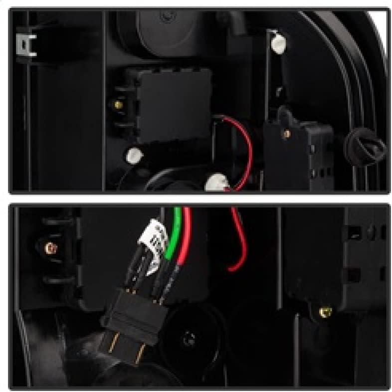 【並行輸入品】Spyder Auto 5001801 LEDテールライト レッド/スモークの画像