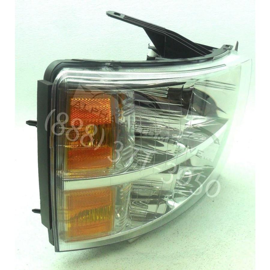 【並行輸入品】General Motors New OEM 2007-2014 Chevy Silverado 1500 2500 3500 Righの画像