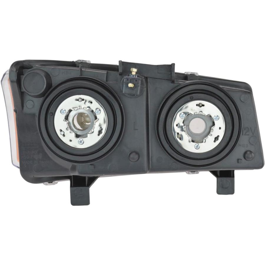 【並行輸入品】AM Autoparts Headlight Assembly Compatible With 2003-2007 Chevroletの画像