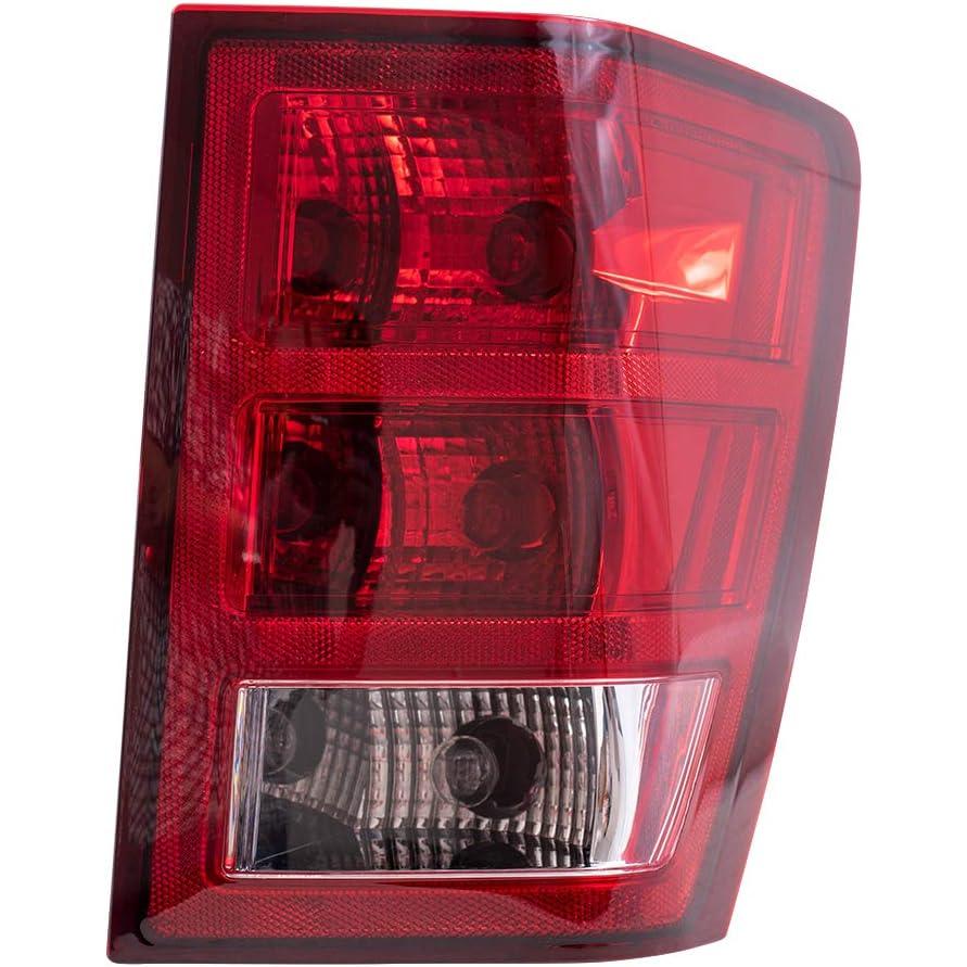 【並行輸入品】Brock 交換用助手席テールライト 電球ソケットと配線付き 2005-2006 グランドチェロキー 55156614AFに対応の画像