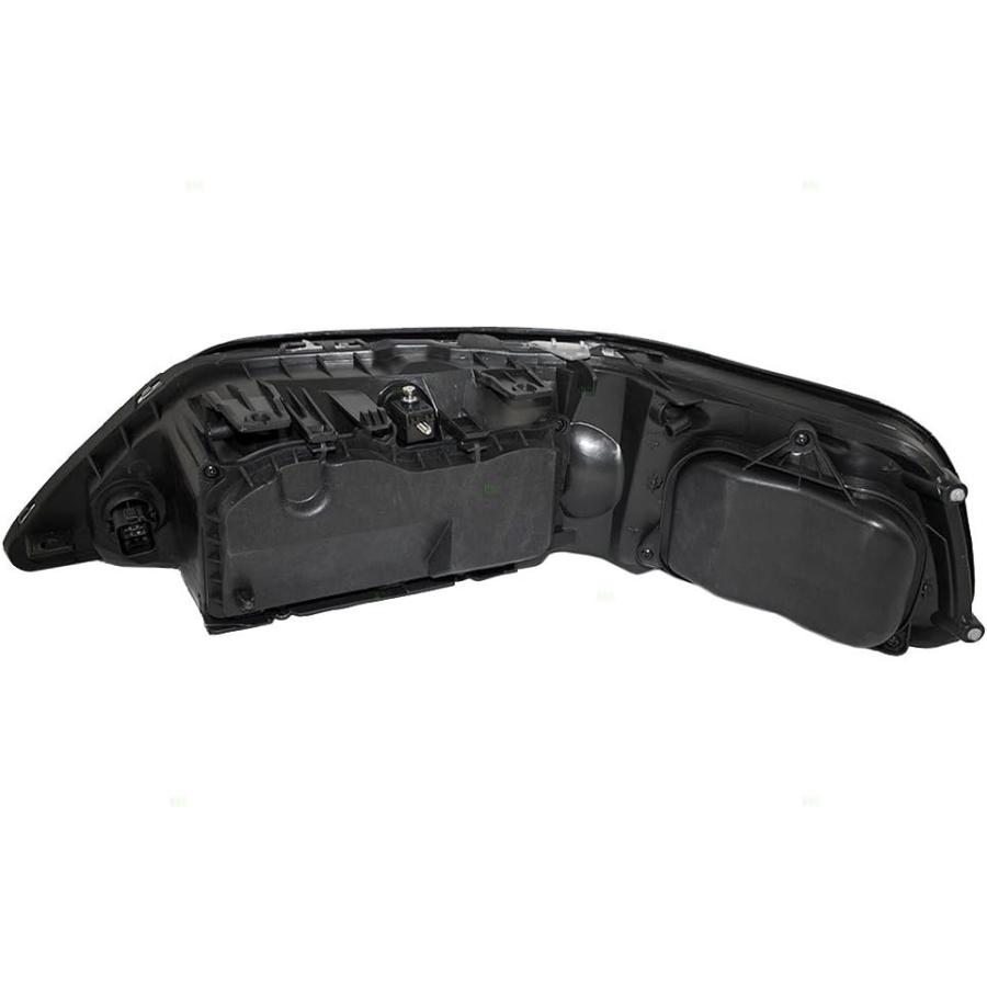 【並行輸入品】Brock Headlight Assembly fits 2003-2004 Lincoln Town Car Passenger Hの画像