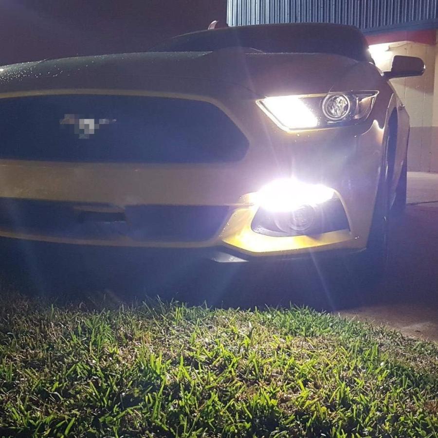 【並行輸入品】Alla Lighting 2800lm Xtreme Super Bright T20 7440 W21W 7443 LED Bulbの画像