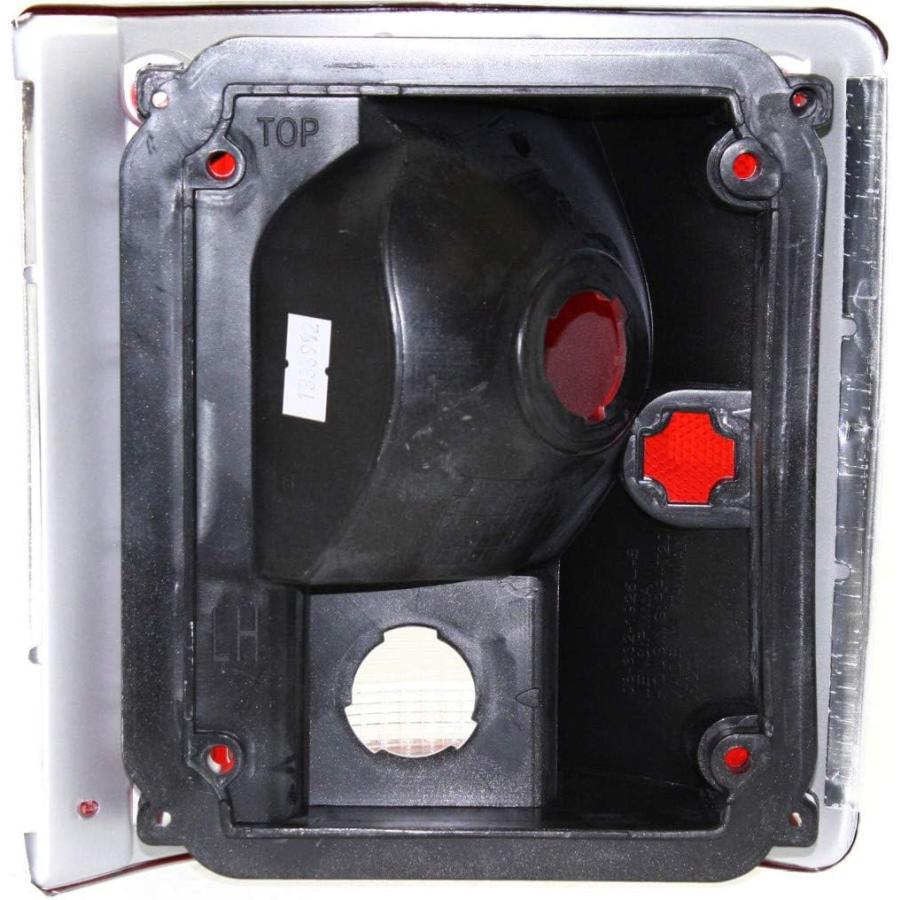 【並行輸入品】For Chevy Blazer Rear Tail Light 1978-1991 Driver Side w/Chrome trimの画像