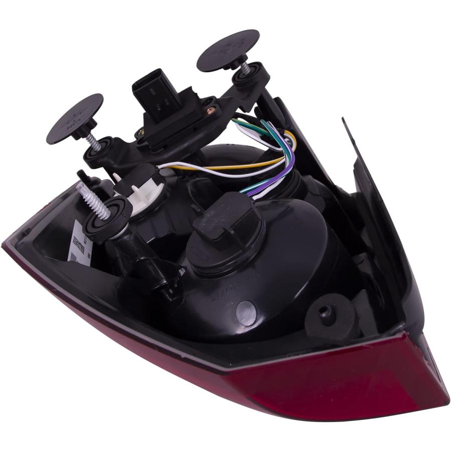 【並行輸入品】HEADLIGHTSDEPOT Tail Light Compatible With Chrysler 300 2008-2010 2.の画像