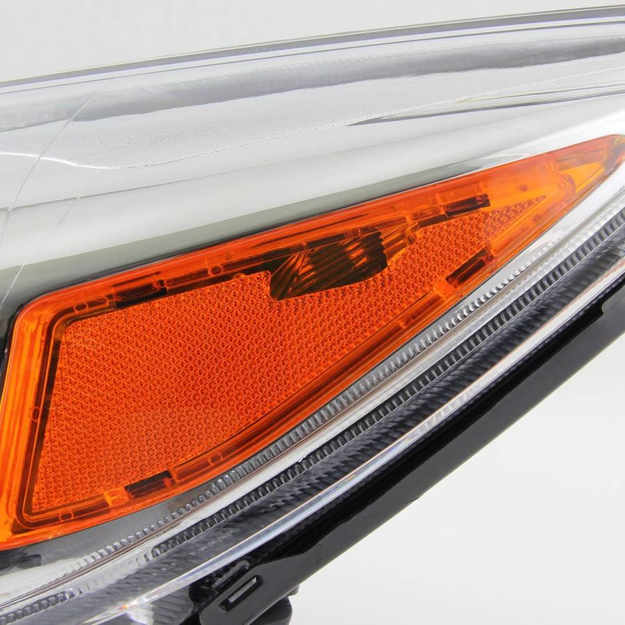 【並行輸入品】2015-2018 Ford Focus S | SE | ST クロムベゼル [ハロゲンタイプ] ヘッドライト [DRL LED機能な