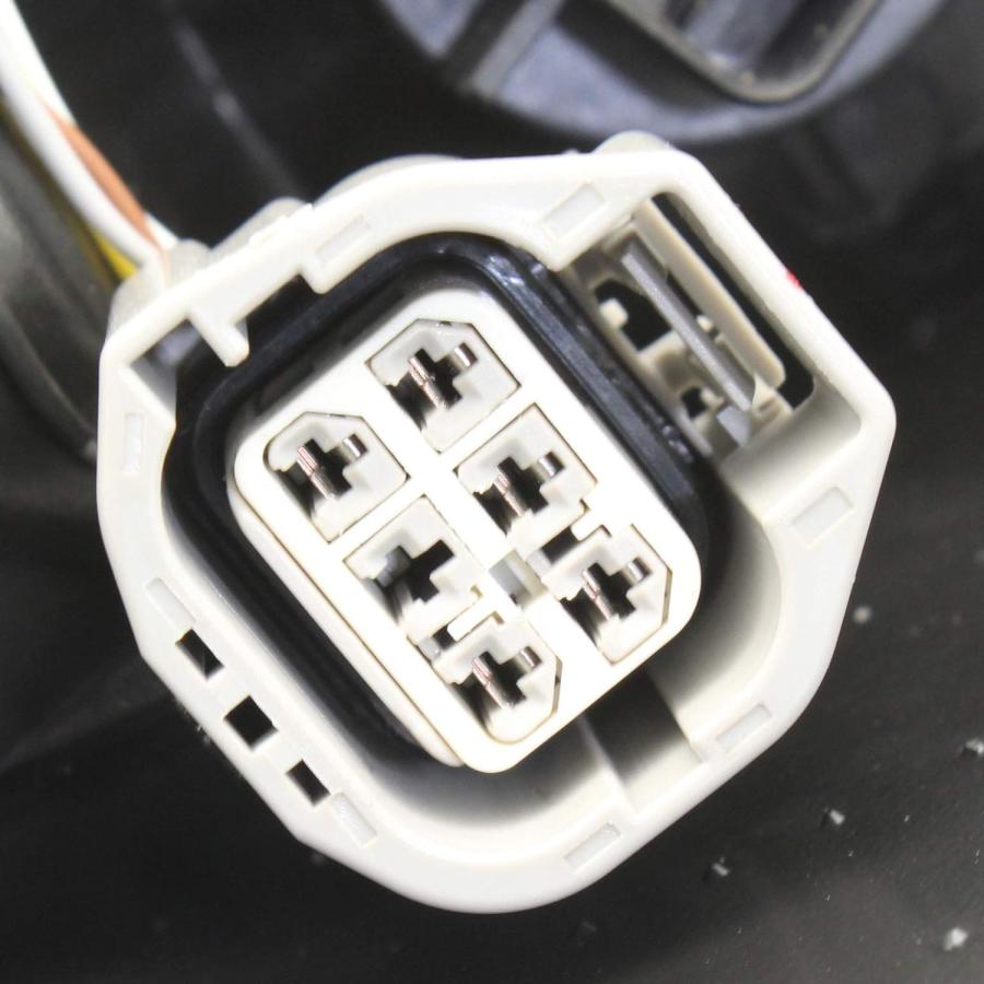 【並行輸入品】Evan Fischer 運転席側テールライト FO2818152の画像