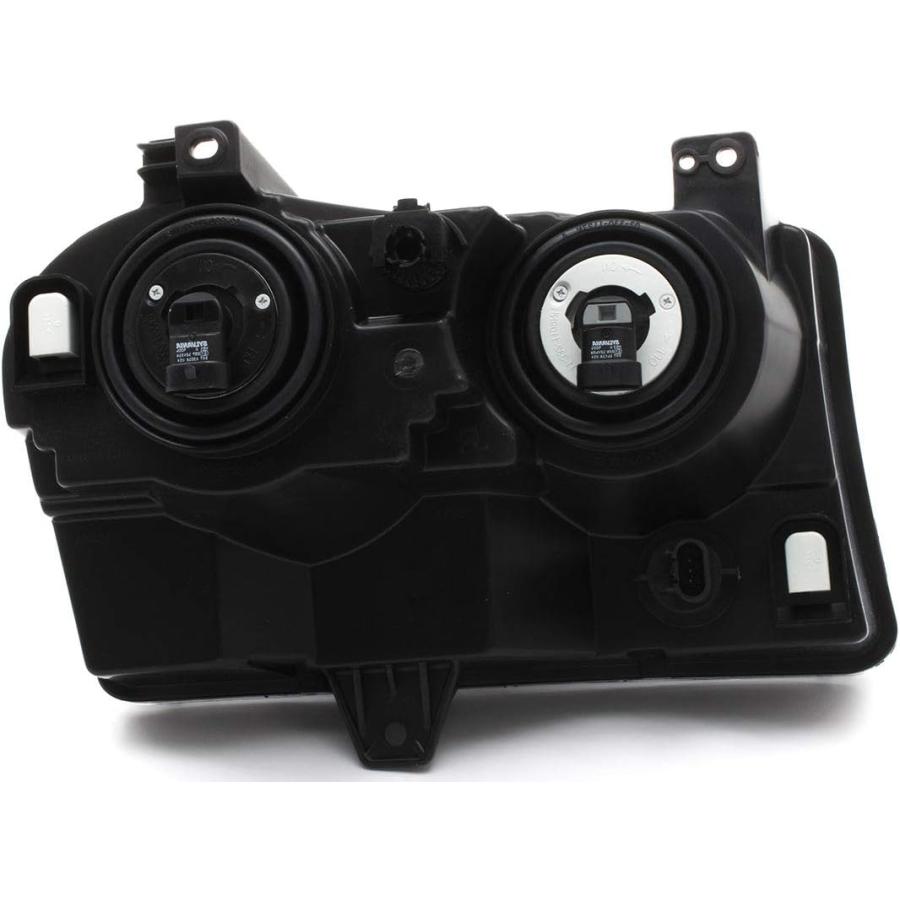 【並行輸入品】Chrysler 300 ヘッドライトランプ 2009 2010 ハロゲン ドライバー 左側の画像