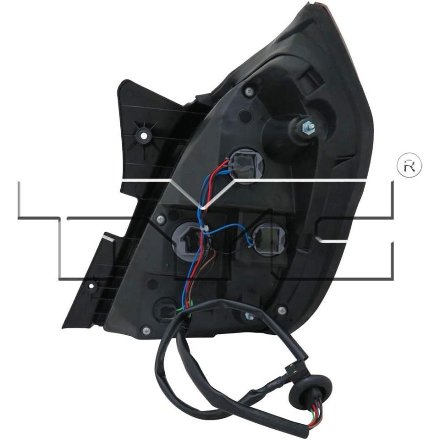 【並行輸入品】For Chevy Captiva Sport Tail Light 2013 2014 2015 Driver Side For GMの画像