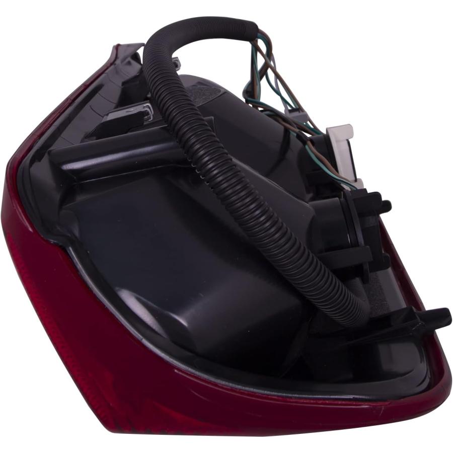 【並行輸入品】HEADLIGHTSDEPOT テールライト レッドシグナルレンズ 左ドライバー 2002-2006 キャデラックエスカレード 2003の画像