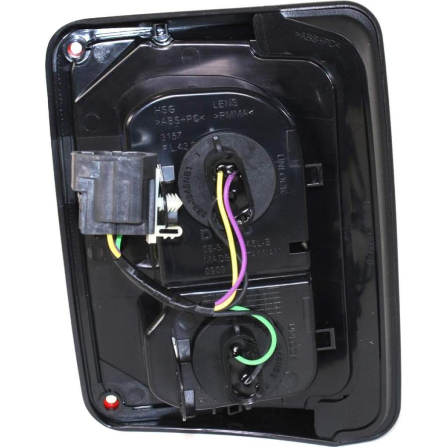 【並行輸入品】Compatible With Jeep Wrangler JK Tail Light Assembly 2007-2017 Driveの画像