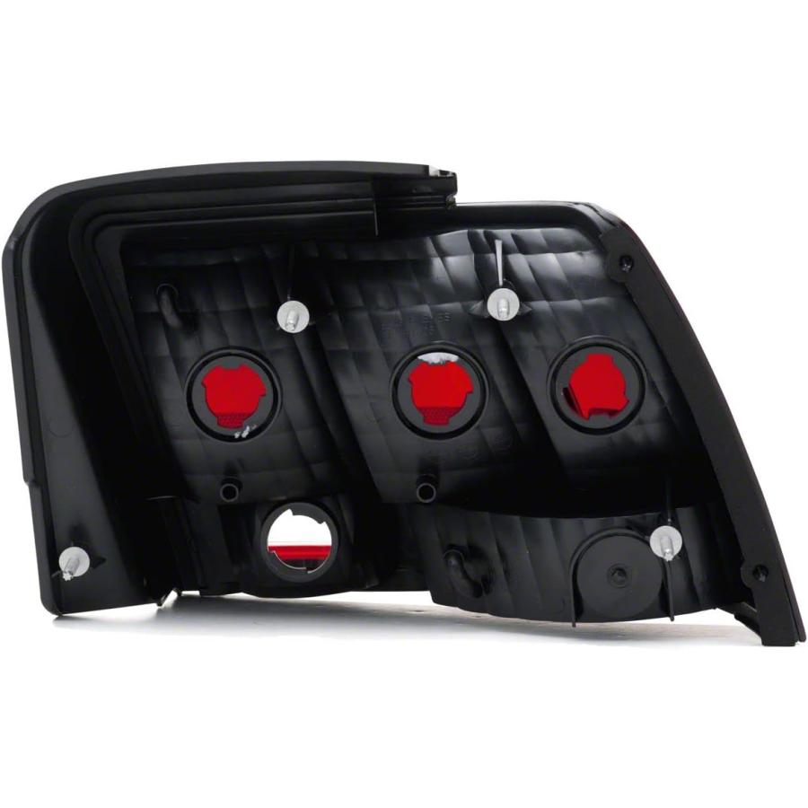 【並行輸入品】Raxiom Tail Lights and Sequential Tail Light Kit; Black Housing; Smo_5