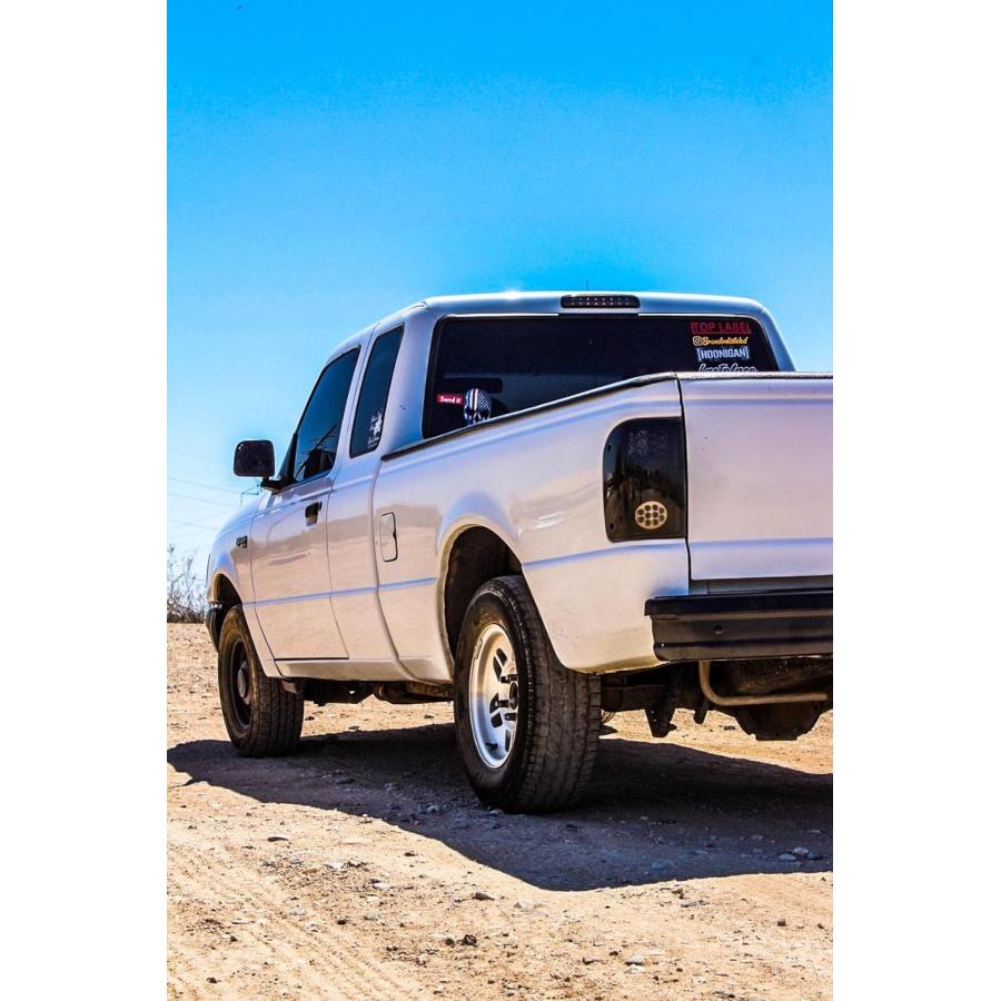 【並行輸入品】LEDテールライト テールランプ Ford Ranger 1993 1994 1995 1996 1997対応 (ブラックスモーク 交換の画像