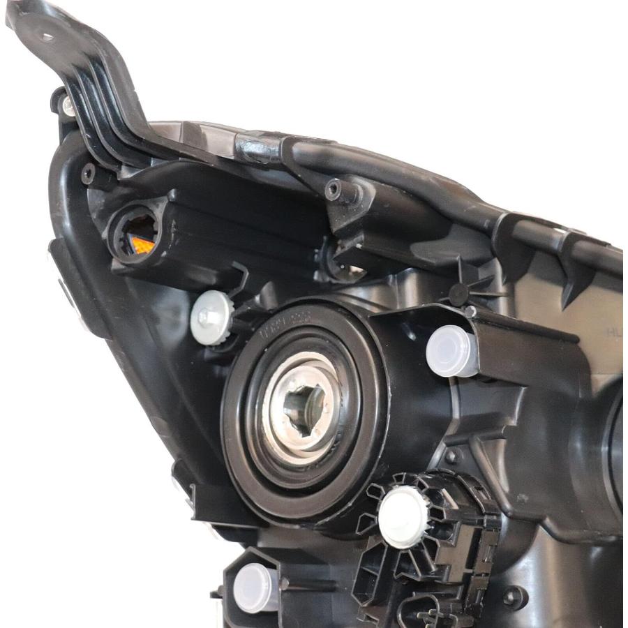 【並行輸入品】PIAOYUE -Fits 2012 2013 2014 Toyota Prius C Halogen Headlight Frontの画像