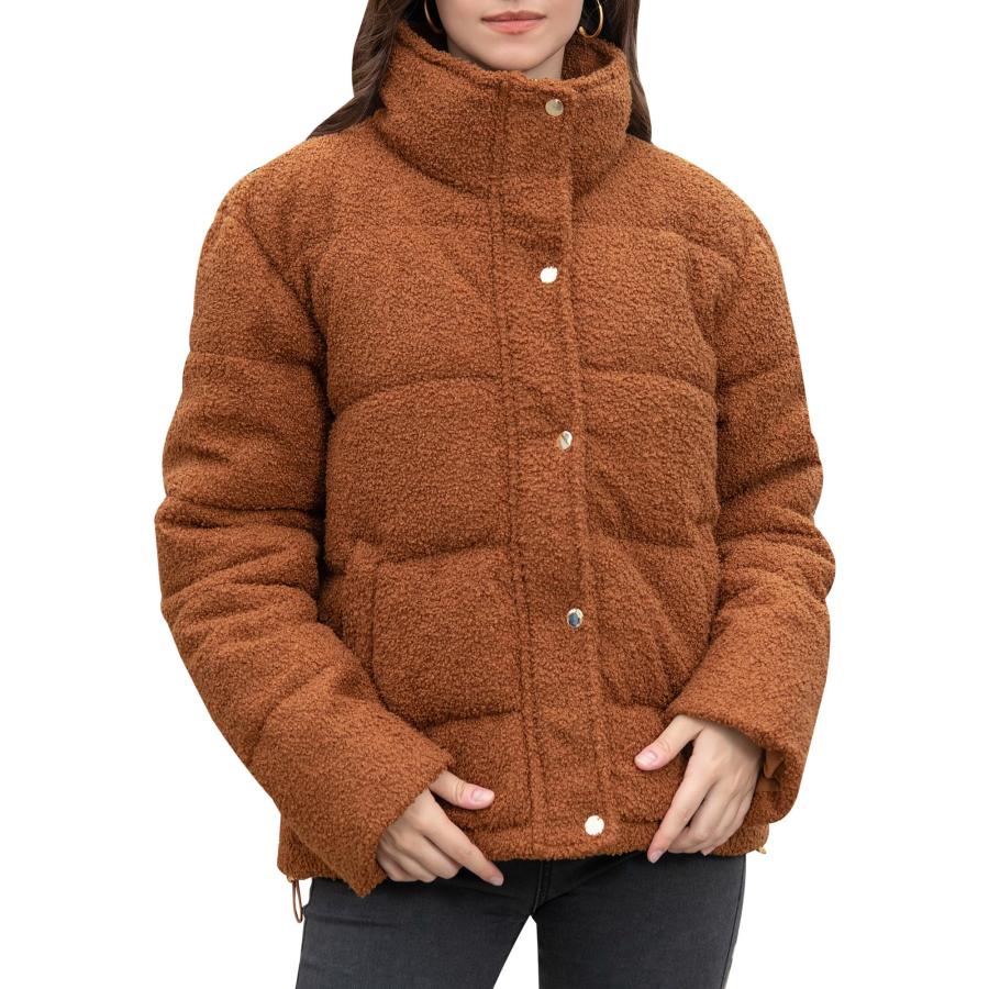 I’m casually at the office sharing my thoughts on the @alo cropped atmosphere, puffer jacket. This is a review covering fit, comfort, and how I style it for an office casual look perfect if you’re