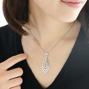 pt900 プラチナ ダイヤモンド ダイヤ ネックレス ペンダント 三連 1.0