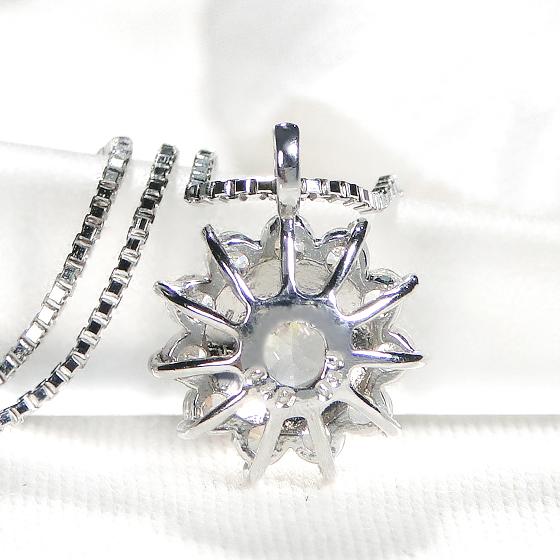 プラチナ pt900 0.7ct ダイヤモンド ネックレス 0.7カラット フラワー 