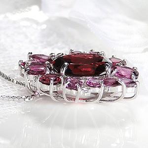 K18WG ガーネット ペンダント |  | 03