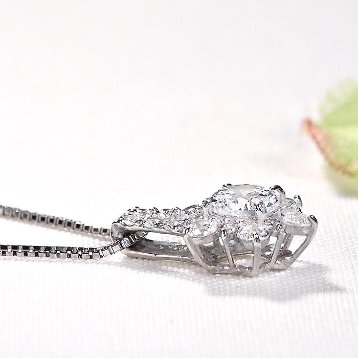 Pt900 0.77ct フラワー ダイヤモンドペンダント 送料無料 Pt プラチナ 0.3カラット 人気 上品 ４月 誕生石 クリスマス プレゼント 花 Hカラー SIクラス GUPD1529の画像