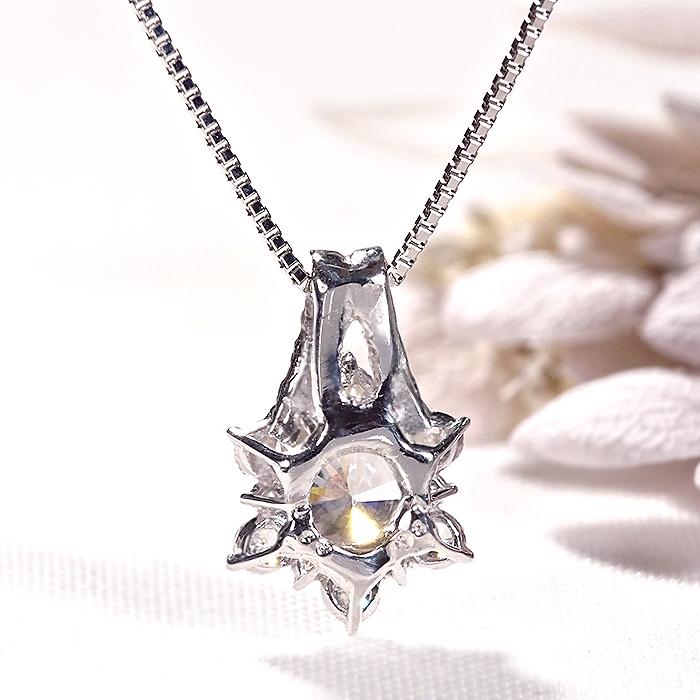 Pt900 0.77ct フラワー ダイヤモンドペンダント 送料無料 Pt プラチナ 0.3カラット 人気 上品 ４月 誕生石 クリスマス プレゼント 花 Hカラー SIクラス GUPD1529の画像