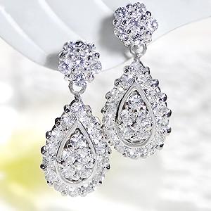 pt9001.00ct ペアモチーフ ダイヤモンド ピアスの画像