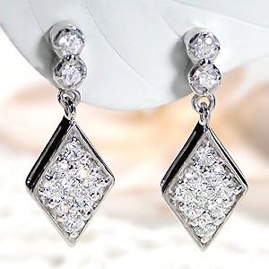 pt9000.50ct ダイヤモンド ピアスの画像