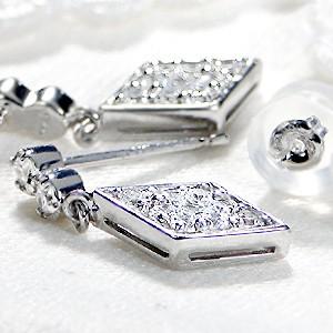 pt9000.50ct ダイヤモンド ピアスの画像