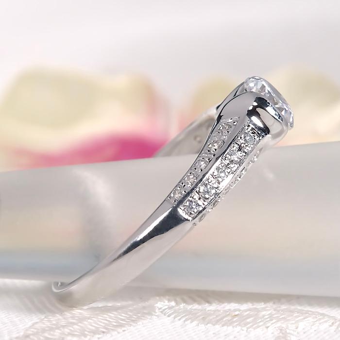 Pt900 0.7ct ダイヤモンド リング 送料無料 指輪 結婚 婚約 Hカラー SI