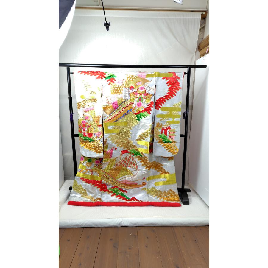【used】着物『打掛』舞台衣装　インテリア　kimono uchikake　和装　花嫁衣裳　日本　Japanese　伝統衣装　中古品 |  | 01