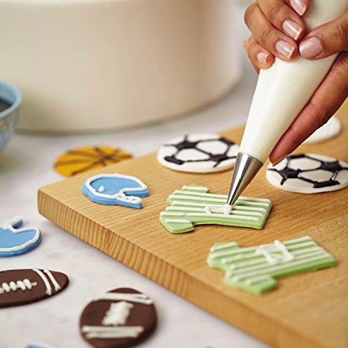 Cake Boss Decorating Tools Sports Cake Kit by Cake Boss 並行輸入｜good-quality｜02