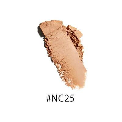 M・A・C（マック） ライトフルC3ナチュラルシルクパウダー