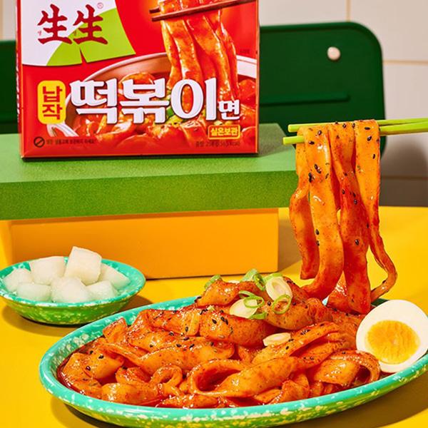 NONGSHIM（農心） 生生平たいトッポギ麺 ソース付き / 258g 平たい生麺