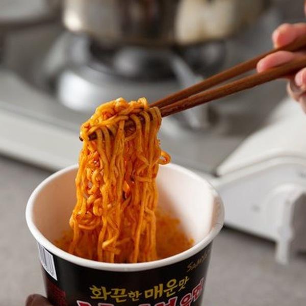 三養食品 [三養] ブルダック炒め麺 カップ麺/ BOX(カップ(小)×15個入