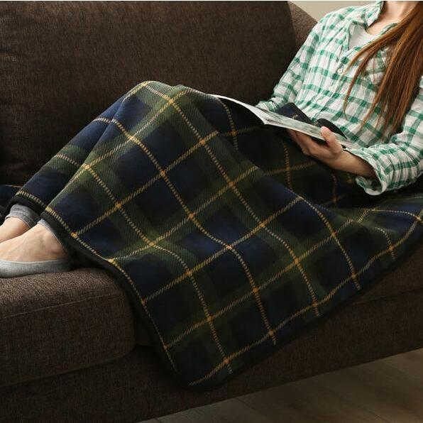 大判ブランケット ひざ掛け 裏起毛 ひざかけ 掛け布団 ブランケット あったか フリース チェック柄 大判 大きめ 羽織る プレゼント 100×140cm |  | 17