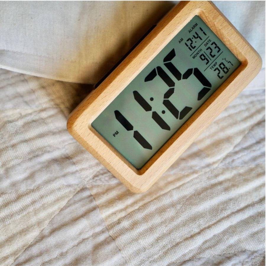置き時計 おしゃれ 北欧 木製 デジタル 温度計 湿度計 目覚まし時計 リビング 置時計